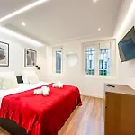 Urbanflat 201 - Beautiful 2 Bedroom Flat In The Center Of Paris