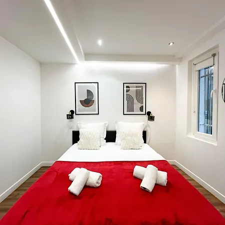 Urbanflat 201 - Beautiful 2 Bedroom Flat In The Center Of Apartment *